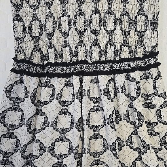 Max Studio Womens Smocked Maxi Dress M Geometric Butterfly Black Ivory Boho - Picture 5 of 12